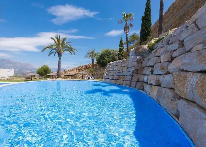Luxurious 2Br Sea Panoramic View Pool Gym